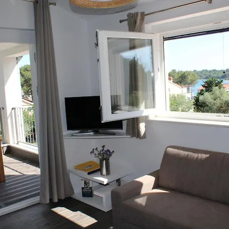Gorgonia Suites In Verunic Room photo