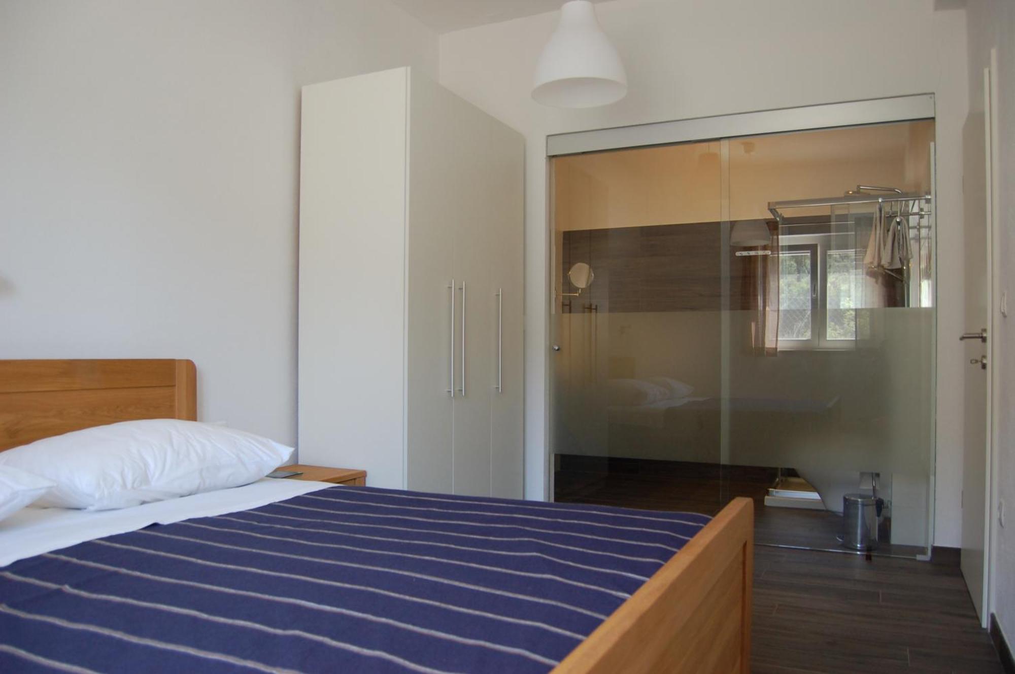 Apartment Gorgonia Suites In Verunic Verunic