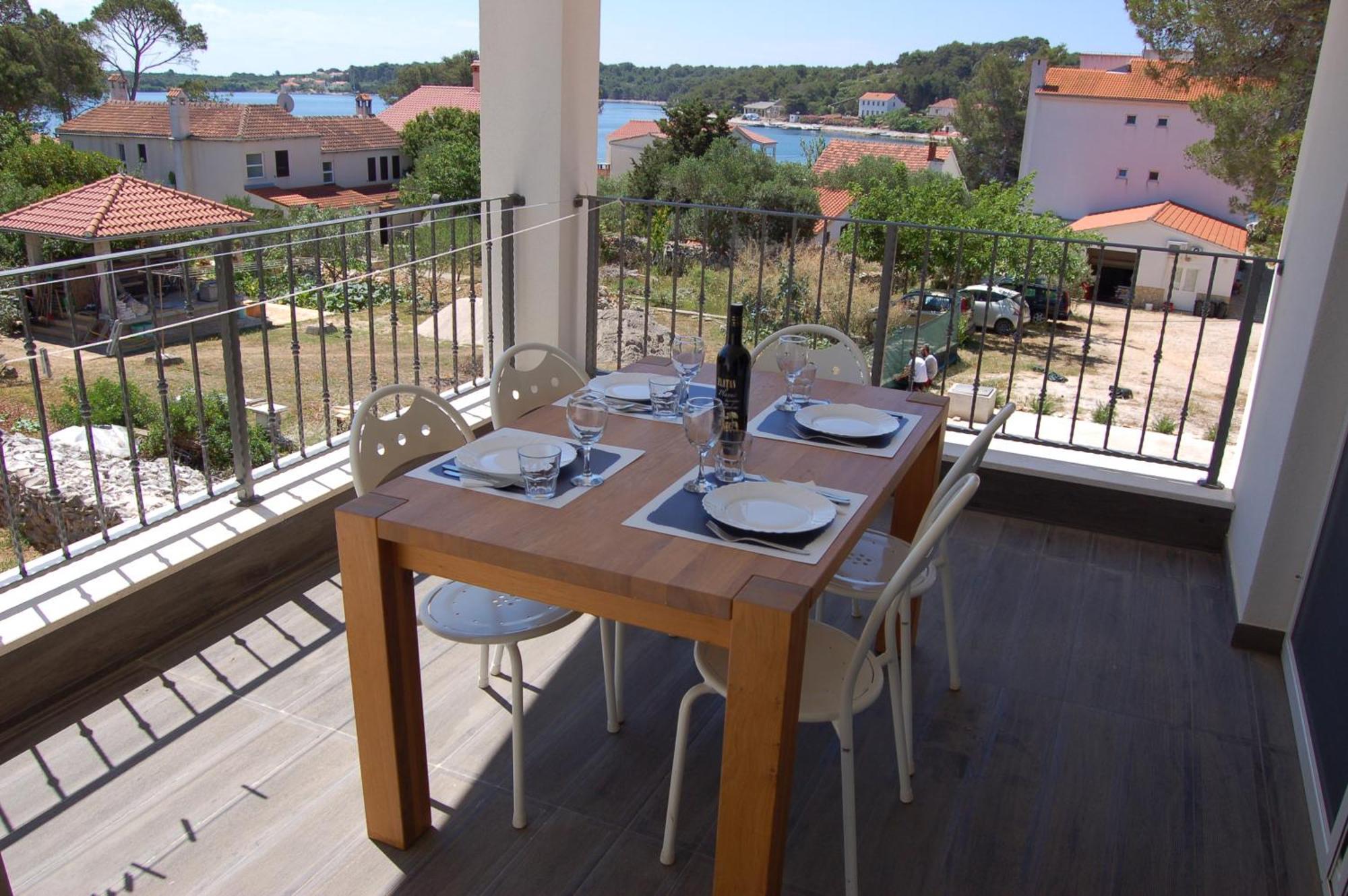 Gorgonia Suites In Verunic