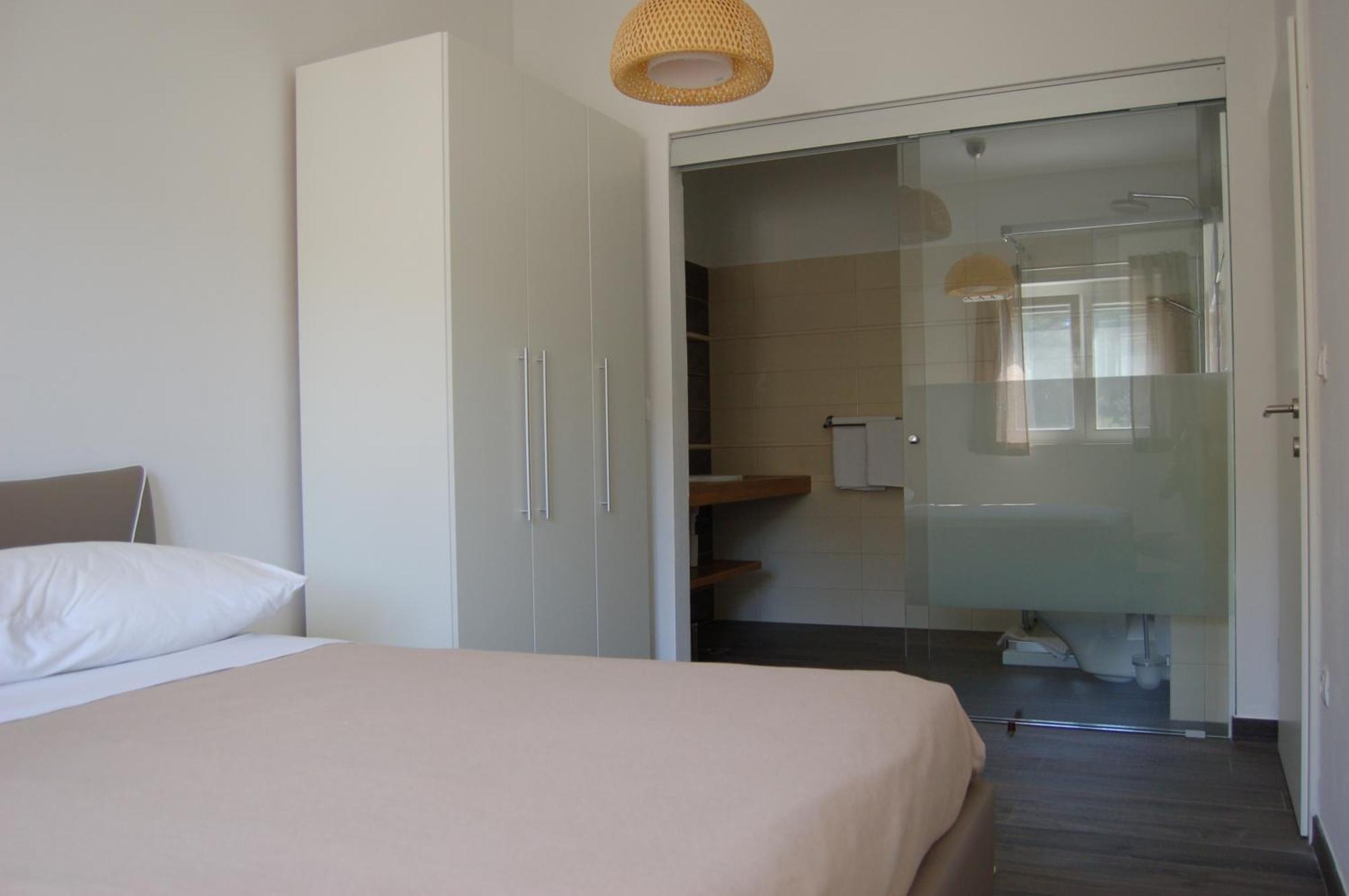 Gorgonia Suites In Verunic * Verunic